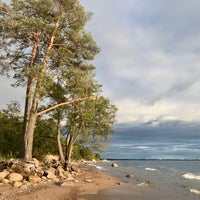 Photo taken at Пляж «Берег вблизи Пенат» by Grigory G. on 9/17/2020