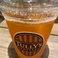 Photo taken at Tully&amp;#39;s Coffee by chez_sugi on 6/20/2021