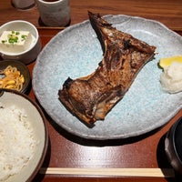 Photo taken at 焼魚食堂 魚角 東十条店 by chez_sugi on 8/27/2023