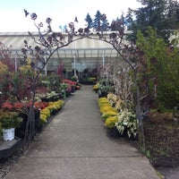 Photo taken at Watson&amp;#39;s Greenhouse &amp;amp; Nursery by Daney P. on 4/10/2018