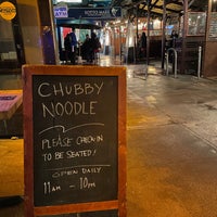 รูปภาพถ่ายที่ Chubby Noodle โดย Josh F. เมื่อ 3/15/2021