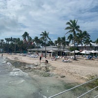 Foto diambil di Southernmost Beach Resort oleh Nichole S. pada 11/13/2020