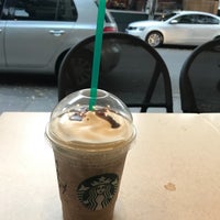 Photo taken at Starbucks by Erdoğan U. on 11/15/2017