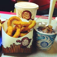 Photo taken at Burger King by Hanz E. on 8/19/2012