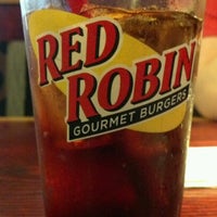 Photo taken at Red Robin Gourmet Burgers and Brews by Carol on 9/9/2012