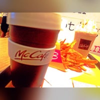 Photo taken at McDonald&amp;#39;s by Lily Adali ┌. on 9/11/2015