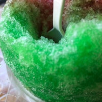 Photo taken at Scandinavian Shave Ice by Melissa D. on 11/19/2022