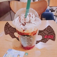Photo taken at Starbucks by かたとも on 10/27/2018