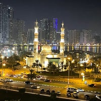 Foto tirada no(a) DoubleTree by Hilton Sharjah Waterfront Hotel &amp;amp; Residences por Mehmet S. em 4/9/2023