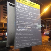 Photo taken at Taxi Standplaats Schiphol by Jihye Y. on 9/21/2018