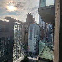 Photo taken at 6 Columbus, a SIXTY Hotel by Dan K. on 6/9/2023