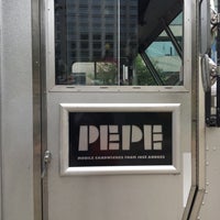 Foto scattata a Pepe Food Truck [José Andrés] da Mary T. il 9/1/2017