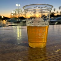 Photo taken at Santa Monica Brew Works by Brian S. on 2/1/2023