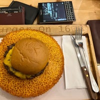 2/5/2023 tarihinde Azmilziyaretçi tarafından Burger On 16'de çekilen fotoğraf
