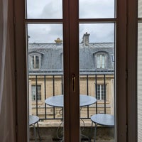 รูปภาพถ่ายที่ Hôtel Trianon Rive Gauche โดย Sannidhi . เมื่อ 5/23/2022