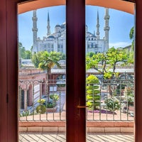 Foto diambil di Sultanahmet Palace Hotel oleh Sannidhi . pada 5/30/2022