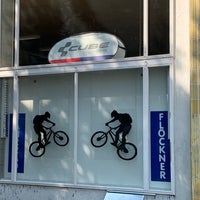 Foto diambil di Fahrrad Flöckner I CUBE Bike Store oleh Joe L. pada 8/28/2019