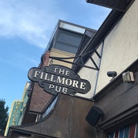 Foto tomada en The Fillmore Pub  por Charles W. el 5/25/2017