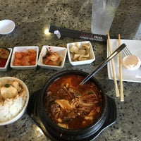 Снимок сделан в Burnt Rice Korean Restaurant пользователем K. W. 4/9/2016
