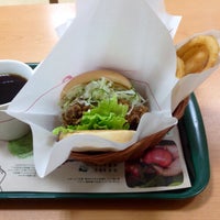 Photo taken at MOS Burger by しーさん し. on 11/12/2015