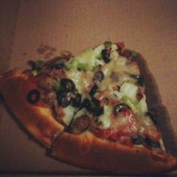 Foto tirada no(a) Numero Uno Pizza por Larry S. em 10/17/2012