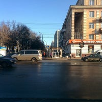 Photo taken at Остановка «бульвар Ногина» by Алек Х. on 4/15/2016
