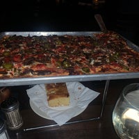 Foto diambil di Harry&amp;#39;s Italian Pizza Bar oleh Jyoti S. pada 4/2/2022