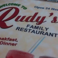 Снимок сделан в Rudy&#39;s Family Restaurant пользователем Darrell D. 6/11/2013