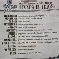 รูปภาพถ่ายที่ Toca da Bruxa Pizzaria Temática โดย Jailton Dos S. เมื่อ 10/26/2018