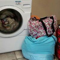 Foto scattata a Village Laundromat da Debbie Grier H. il 2/19/2016