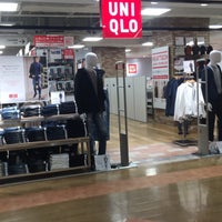 Photo taken at UNIQLO by devichancé on 10/15/2016