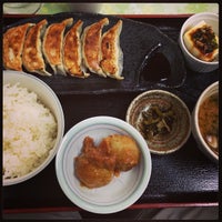 Photo taken at 餃子の店 くう by Yassy g. on 3/30/2013