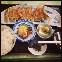 Photo taken at 餃子の店 くう by Yassy g. on 9/21/2013