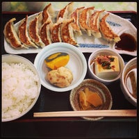 Photo taken at 餃子の店 くう by Yassy g. on 2/3/2013