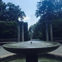 7/17/2016 tarihinde Mo G.ziyaretçi tarafından Brooklyn Botanic Garden'de çekilen fotoğraf