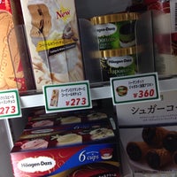 Photo taken at 7-Eleven by Tomoko Y. on 11/13/2013