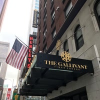 Foto tirada no(a) The Gallivant Times Square por Ｎobunari Ｏ. em 6/19/2017