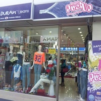 Das Foto wurde bei Duran duran jeans von Ivan D. am 10/25/2012 aufgenommen