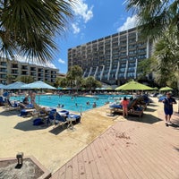 Foto diambil di Hilton Head Marriott Resort &amp;amp; Spa oleh Larry L. pada 6/21/2021