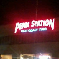 รูปภาพถ่ายที่ Penn Station East Coast Subs โดย Chad W. เมื่อ 12/12/2012