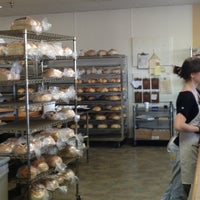 Foto scattata a Old Mill Bread Company da Tari U. il 3/7/2013