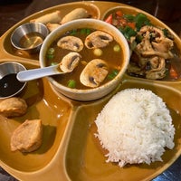 Dok Bua Thai Kitchen Restaurant