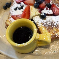 Photo taken at Snooze, an A.M. Eatery by Dat L. on 7/6/2018
