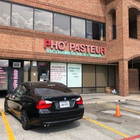 Foto tirada no(a) Pho Pasteur Restaurant por Dat L. em 9/28/2019