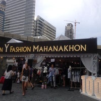 Photo taken at Gen Y Fashion Mahanakon by Fonn *. on 5/17/2014