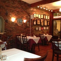 12/28/2012 tarihinde Irina S.ziyaretçi tarafından Istanbul Restaurant &amp;amp; Lounge'de çekilen fotoğraf