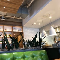 Photo taken at True Food Kitchen by Freddy A. on 4/20/2023