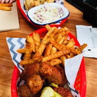 Photo taken at Belles Hot Chicken by Simon C. on 9/30/2017