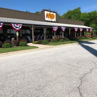 Photo taken at Cracker Barrel Old Country Store by Matthew on 5/27/2019