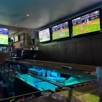 Foto diambil di Rockafella&amp;#39;s Sports Bar &amp;amp; Grill oleh Nick C. pada 8/23/2022